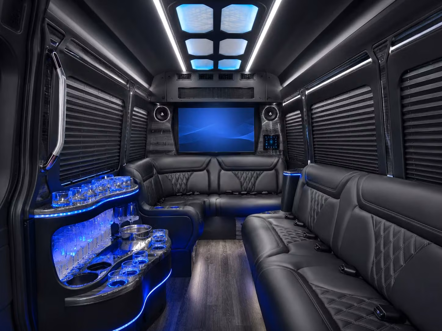 we make it easy to move large groups long distances out of broward county